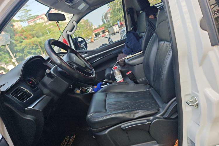 Used FORTHING Lingzhi M5 2022 Passenger Version Luxury Model 7 Seats