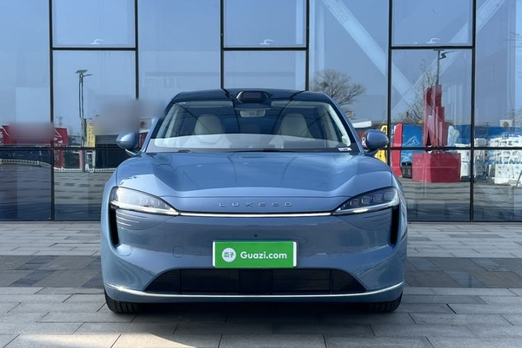 Used Hima Luxeed R7 2024 All-Electric 667 km Max