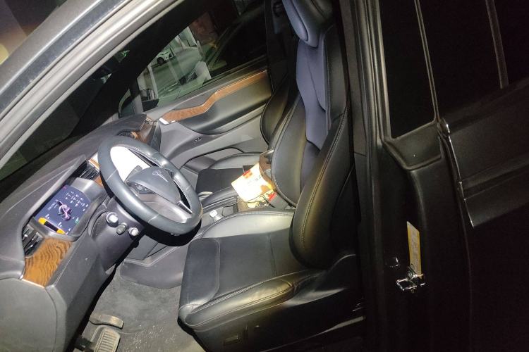 Used Tesla Model X 2019 Long-Range Version Left Front Seat