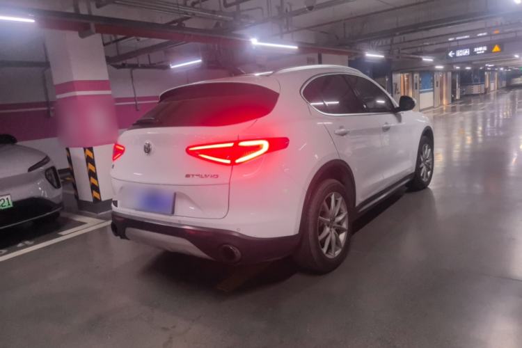 Used Alfa Romeo Stelvio 2017 2.0T 280HP Luxury Edition