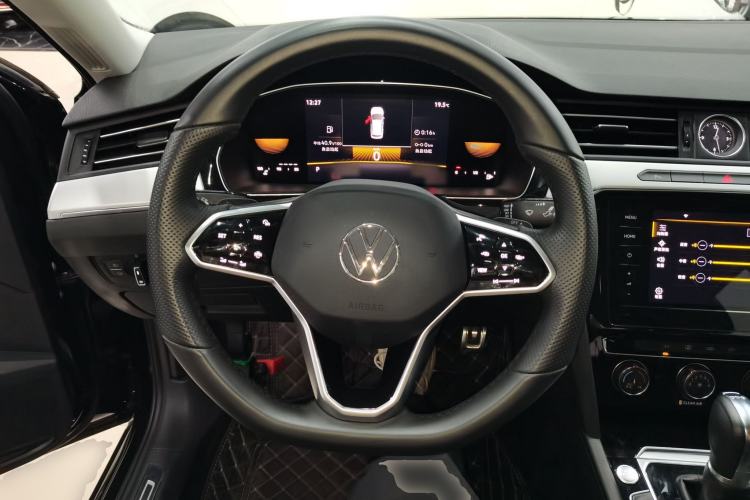 Used Volkswagen Magotan 2023 2 Million Units Limited-Edition 280TSI DSG Comfort Version Steering Wheel
