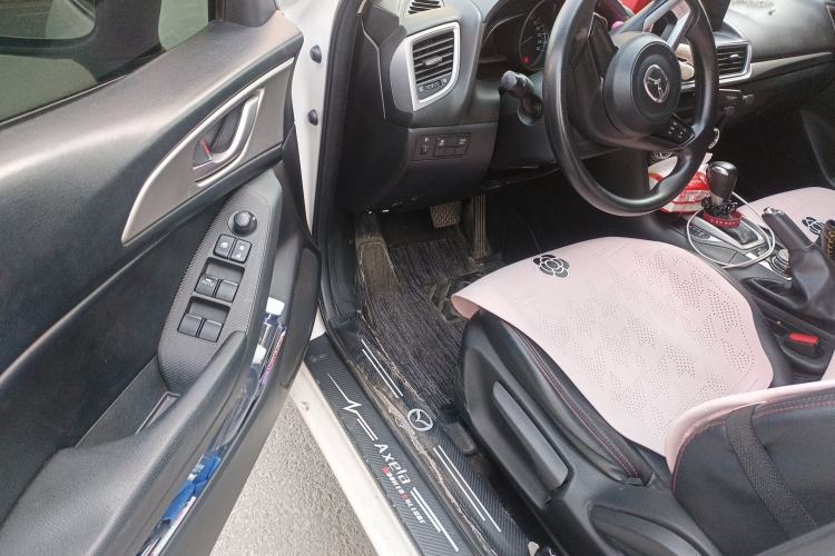 Used Mazda 3 Axela 2017 Sedan 1.5L Automatic Comfort Model Emission Standard China V Driver Seat