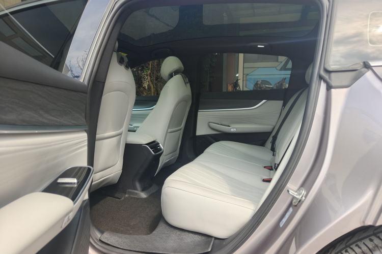 Used CHANGAN NEVO A07 2025 All-Electric "True Fragrance" Edition 710-Mile Long-Range Version Interior 3