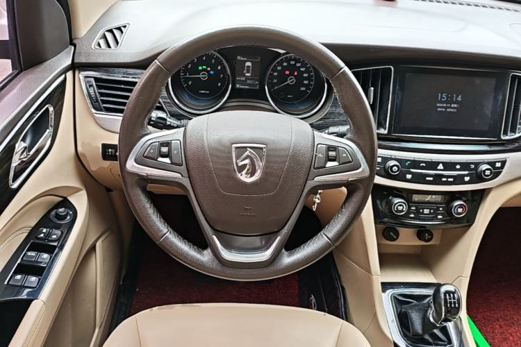 Used Baojun 730 2016 1.8L Manual Luxury Edition 7 Seats
