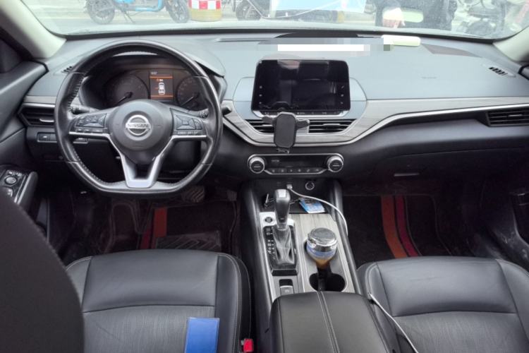 Used Nissan Teana 2021 2.0L XL Comfort Edition Center Console