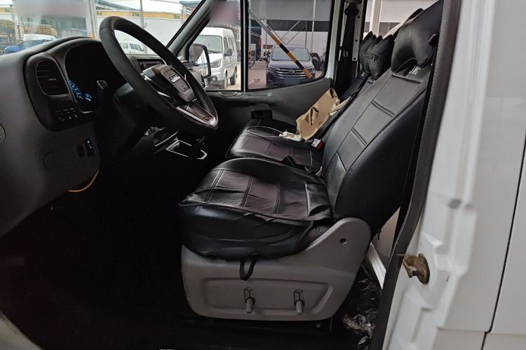 Used JMC Transit 2017 2.8T Commercial Version Short Wheelbase Low-Roof 6/7/8-Seater JX493