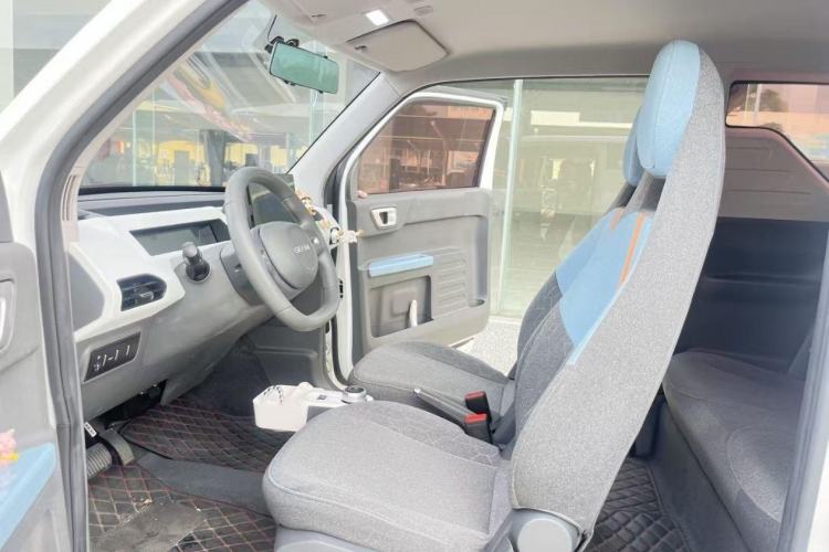 Used Geely Galaxy Panda 2023 Panda Mini 120km Cute Bear
