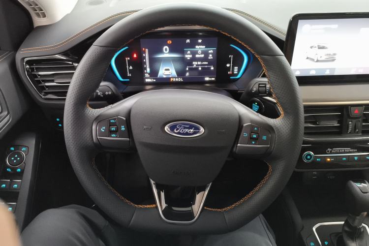 Used Ford Focus 2022 Sedan EcoBoost 180 Automatic Performance Edition