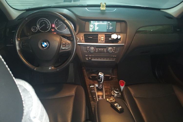 Used BMW X3 2012 xDrive20i Luxury Model Center Console