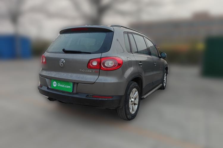 Used Volkswagen Tiguan 2010 1.8 TSI Automatic Two-Wheel Drive Trend Edition Rear Right 45 Deg