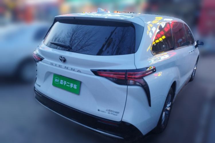 Used Toyota SIENNA 2024 2.5L Hybrid Four-Wheel Drive Prestige Edition