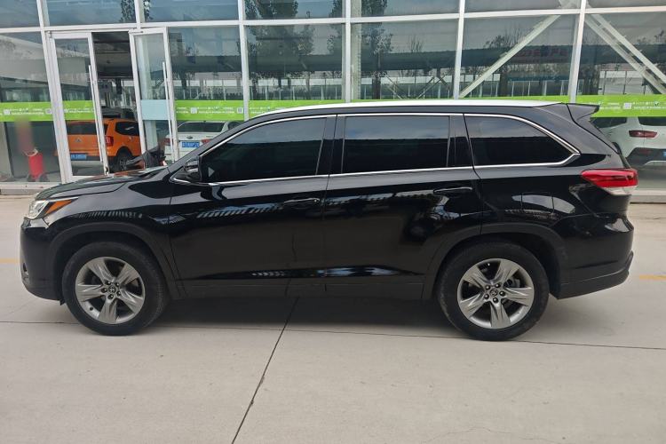 Used Toyota Highlander 2018 2.0T Four-Wheel Drive Luxury Edition 7 Seats China V Emission Standard
