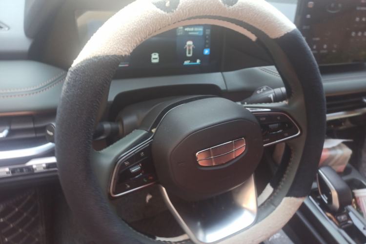 Used Geely Auto Haoyue L 2023 2.0T DCT Prestige Edition Steering Wheel