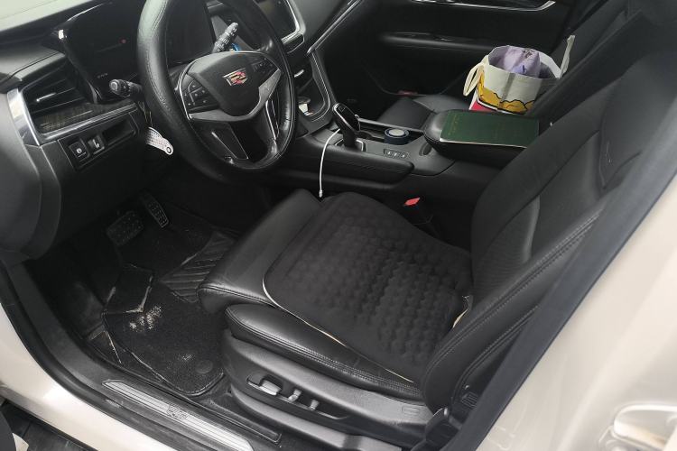 Used Cadillac XT5 2017 Anniversary Edition 28T Four-Wheel Drive Luxury Model