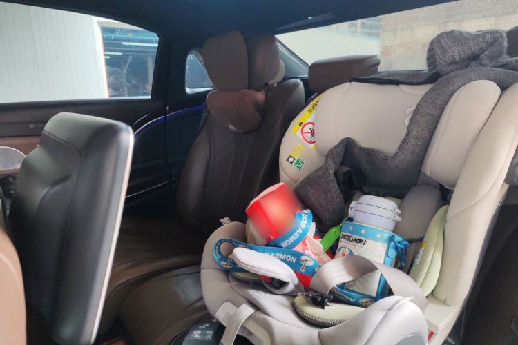 Used Mercedes-Benz Maybach S-Class 2016 S 400 4MATIC Left Rear Seat