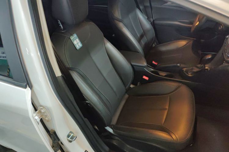 Used Buick GT 2021 Revised Version Flagship 1.5L Automatic Elite Edition Right Front Seat