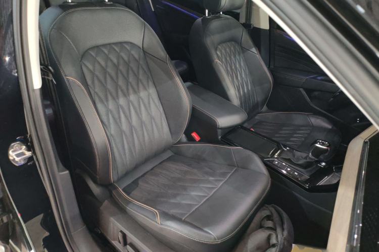 Used Volkswagen Passat New Energy 2020 430 PHEV Hybrid Luxury Edition China VI Standard
