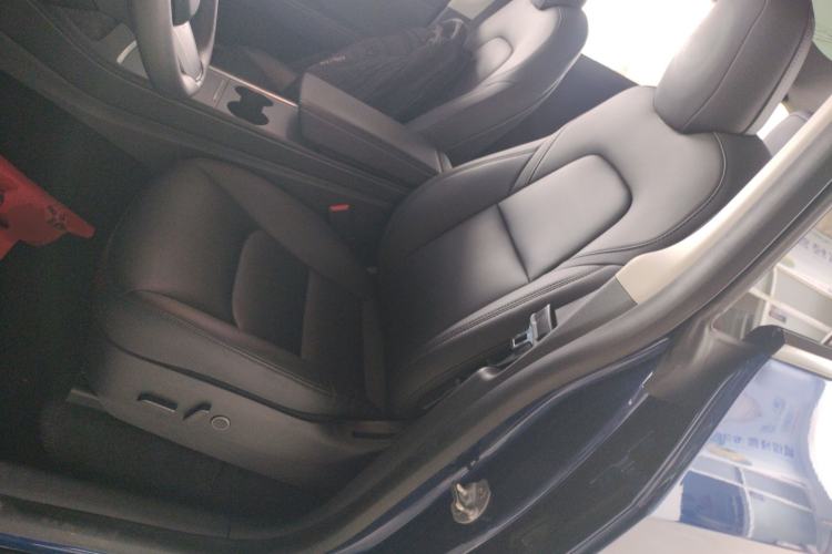 Used Tesla Model Y 2021 Long-Range All-Wheel-Drive Version 3D7 Left Front Seat