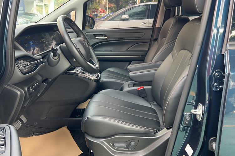 Used GAC Trumpchi M6 2021 270T DCT Prestige Edition (7-seater)