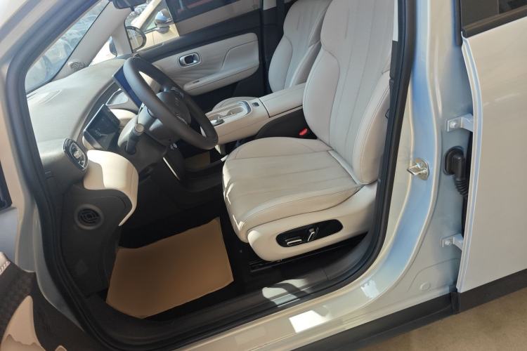 Used AION UT 2025 420 Prestige Edition Left Front Seat