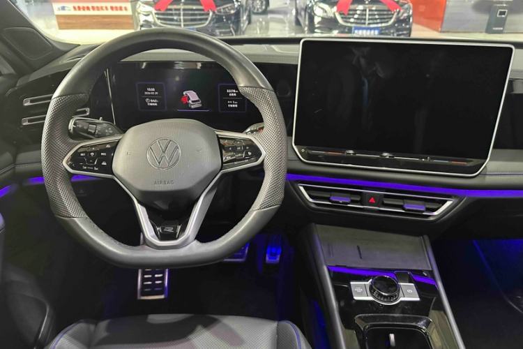 Used Volkswagen Tiguan L 2024 PRO 330TSI Two-Wheel Drive R-Line Smart Edition Steering Wheel