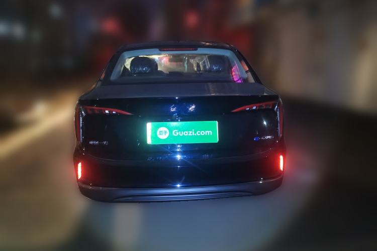 Used Hongqi E-QM5 2025 500km Range Commuter Version
