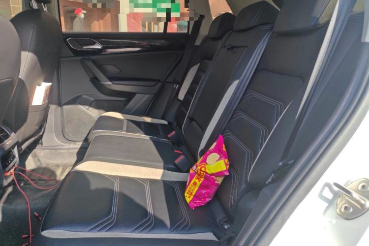 Used Volkswagen Tayron GTE Plug-in Hybrid 2020 1.4T Luxury Model Left Rear Seat