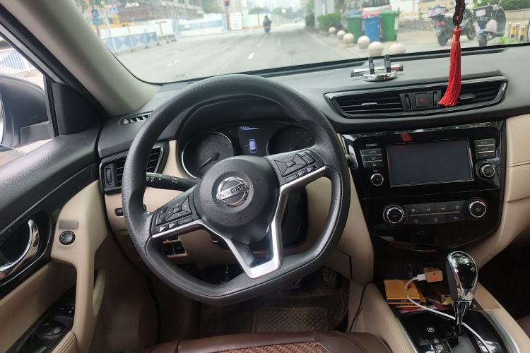 Used Nissan X-Trail 2017 2.0L CVT Comfort Edition 2WD Steering Wheel