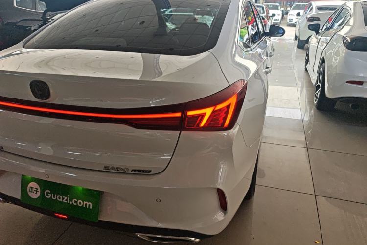 Used CHANGAN Eado 2025 PLUS 1.4T Dual-Clutch High-Energy Version
