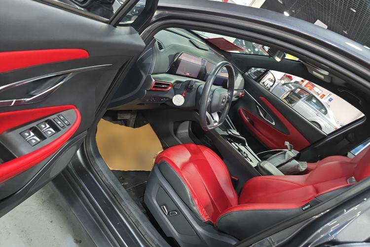 Used Changan UNI-T 2020 1.5T Prestige Version