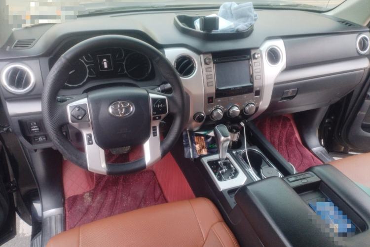 Used Toyota Tundra  Center Console