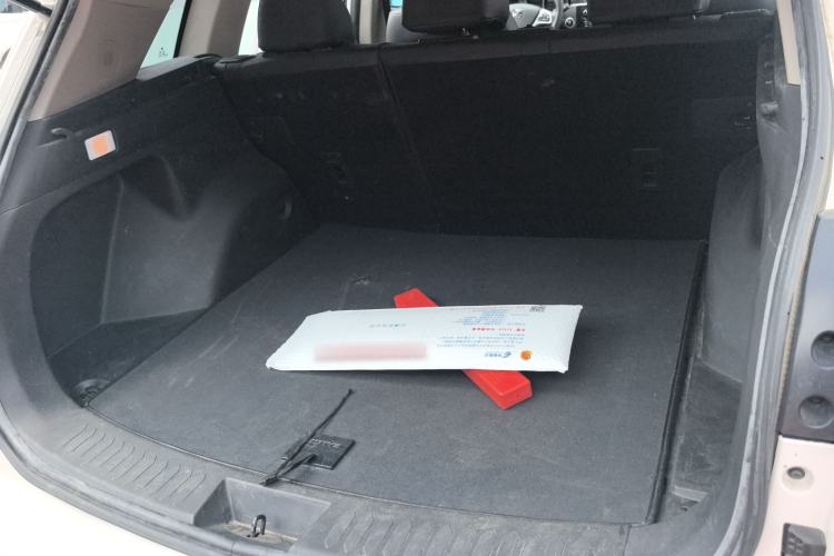 Used Zotye T600 2017 1.5T Manual Luxury New Year Edition Trunk