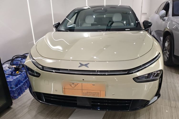 Used XPeng P7+ 2024 Long-Range Max Front