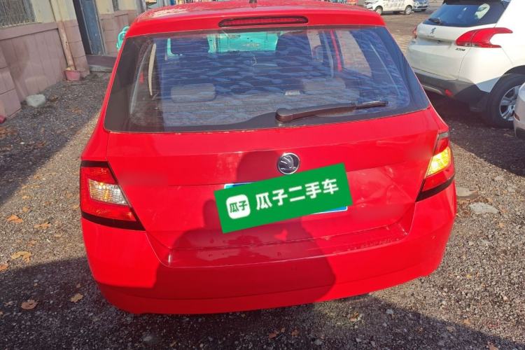 Used Skoda Fabia 2017 1.4L Automatic Car Enjoy Edition
