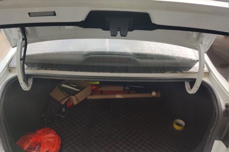 Used Roewe i5 2019 1.5L Manual 4G Connect Luxury Edition