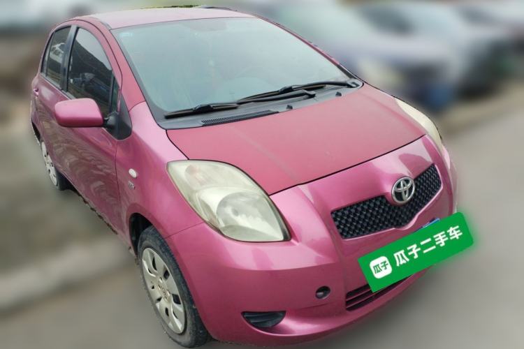 Used Toyota Yaris 2009 1.6E Automatic Comfort Edition Front Right 45 Deg