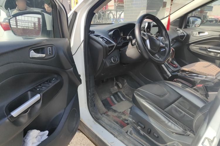 Used Ford Kuga 2013 2.0L GTDi Four-Wheel-Drive Sport Model
