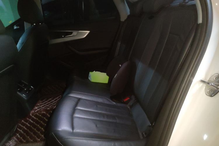 Used Audi A4L 2018 30th Anniversary Edition 45 TFSI quattro Individual Sport Edition
