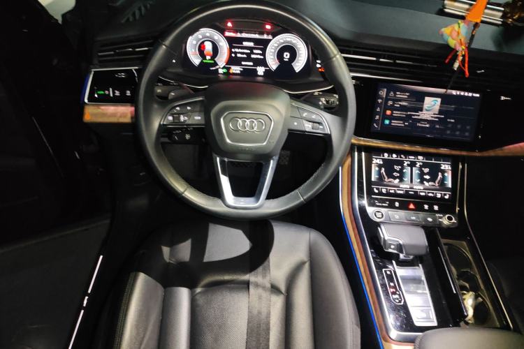 Used Audi Q7 2022 55 TFSI quattro S line Ice and Snow Sports Edition
