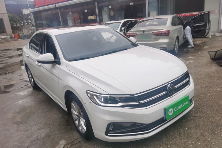 Used Volkswagen Bora 2021 1.5L Automatic Elite Smart Connect Edition Front Right 45 Deg