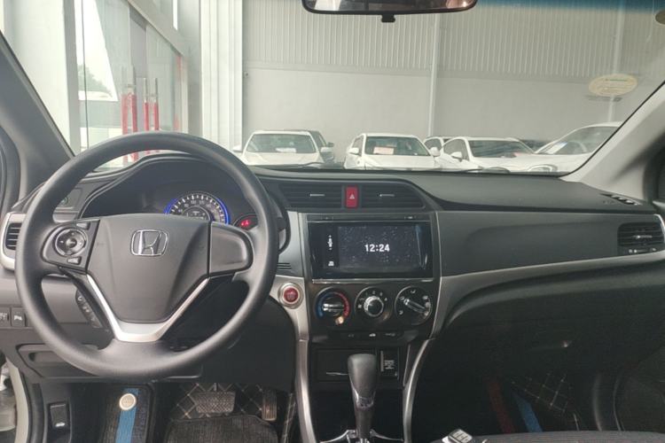 Used Honda Crider 2016 1.8L CVT Luxury Edition
