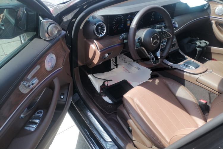 Used Mercedes-Benz E-Class 2023 Updated E 300 L Fashion Edition Driver Seat