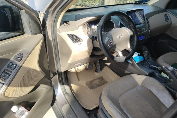 Used Hyundai ix35 2012 2.0L Automatic Two-Wheel Drive Elite Edition GLS