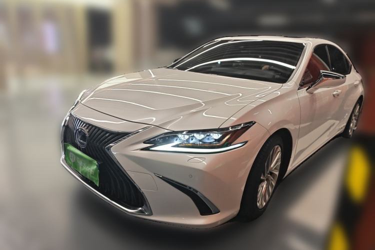 Used Lexus ES 2020 300h Executive Edition