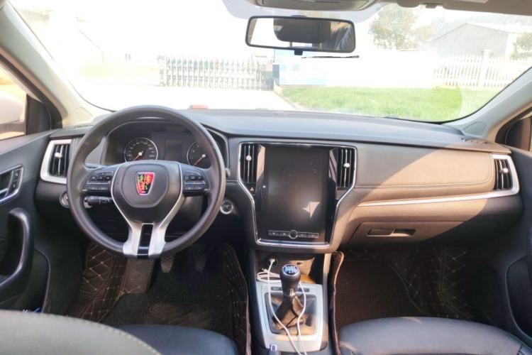 Used Roewe i6 2020 PLUS 1.6L Manual 4G Connect Glory Flagship Edition