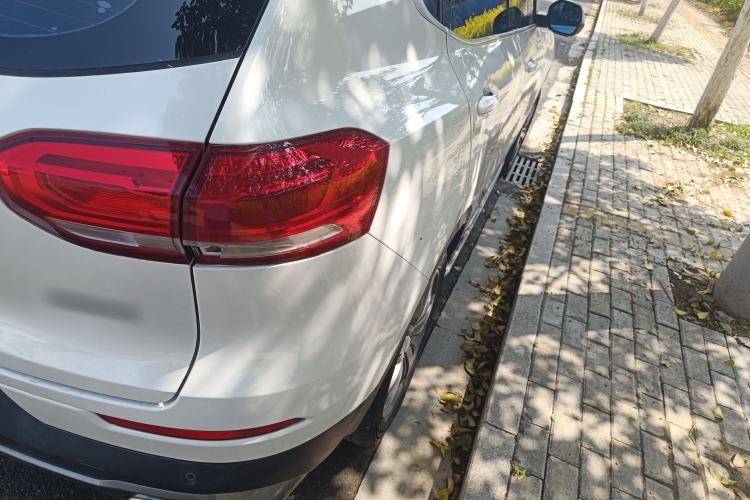 Used Haval H6 2017 Red-Label 1.5T Automatic Two-Wheel Drive Smart Edition Right Rear Taillight