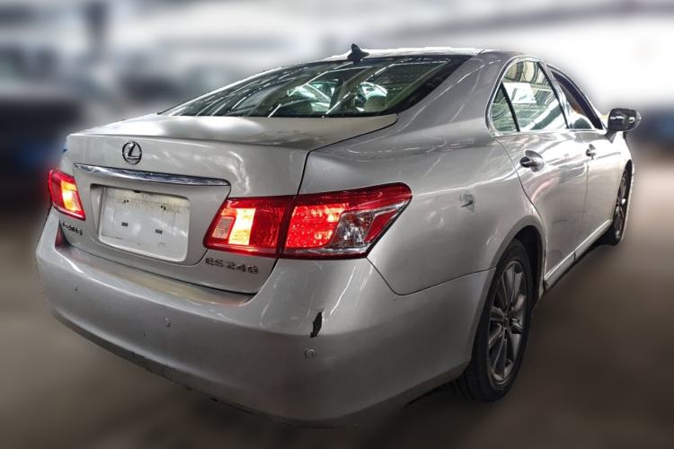 Used Lexus ES 2010 240 Luxury Edition Rear Right 45 Deg