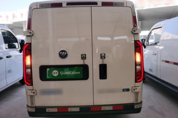 Used Foton Intelligent Blue Elf E7 2024 All-Electric Van Flat Roof 2 Seats CATL 46.36 kWh
