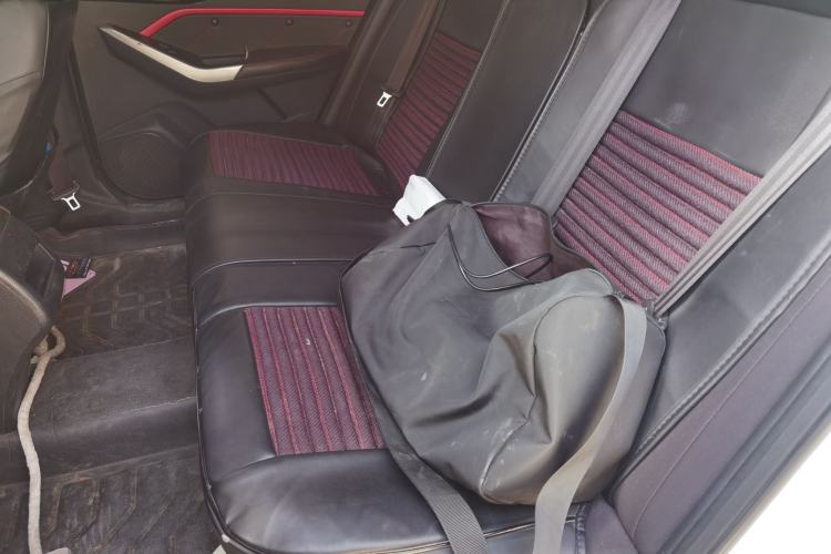 Used Venucia D60 2019 100 000 Glory 1.6L Entry Manual ChenShang Edition China VI
