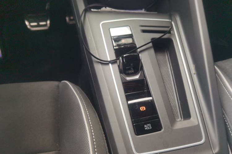 Used Volkswagen Golf 2021 280TSI DSG R-Line Gear Lever